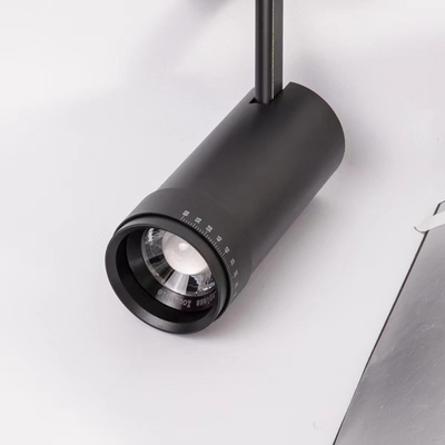 90 Ra 1CCT Conducteur intégré Anti-éblouissement 10-60 degrés Lentille zoomable LED Focus Light Track Light 0,8 kg