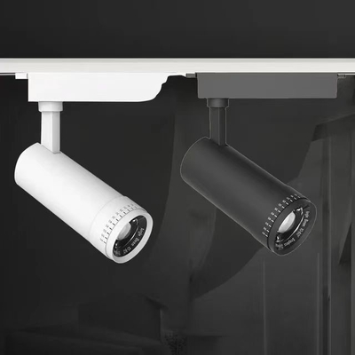 90 Ra 1CCT Conducteur intégré Anti-éblouissement 10-60 degrés Lentille zoomable LED Focus Light Track Light 0,8 kg