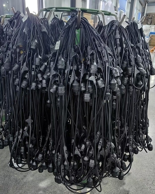 100M étanche à l'eau à l'extérieur pendante lampe à cordes avec 200pcs détenteurs pas d'ampoule CCT 2700K