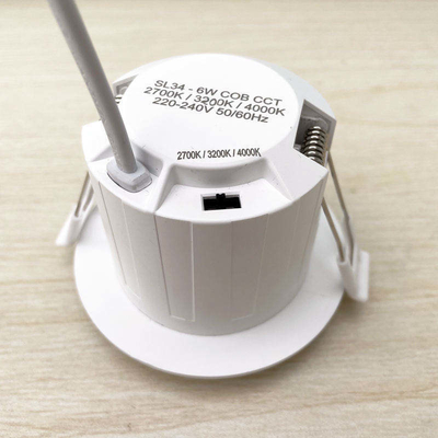 60lm/w Lampe Efficacité lumineuse Base de câblage Ugr 6w 400lm Baisse de lumière 38 degrés projecteur