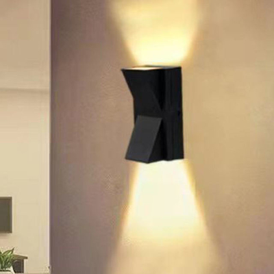 2700-6500K Température de couleur Éclairage mural à LED de jardin avec diffuseur en polycarbonate