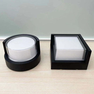 Lampes murales extérieures à cloisons en plastique IP65 pour l'éclairage extérieur