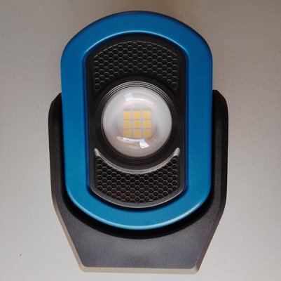 Lumière de poche portable pour l'éclairage quotidien, travaux d'urgence de camping et de réparation automobile 30000 heures de travail