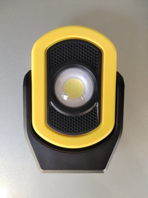 Rating IP65 700LM COB Chips Rechargeable Pocketable LED Lumière de travail de type C pour l'extérieur