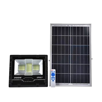 Commutateur de synchronisation des lampes de rue à LED à charge solaire pour le stade de l'entrepôt et économie d'énergie