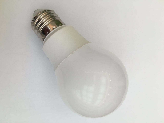 s d'angle de faisceau super grand A60 8w 9w E27 B22 ampoule à LED avec dissipateur de chaleur en plastique en aluminium