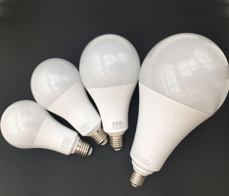 Bulbe LED A70 15W E27 B22 avec pilote IC de conception personnalisée et applications polyvalentes