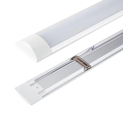 AC 85-265V 9W/18W/27W/36W/45W LED Batten Light avec un poids de produit de 0,2 kg
