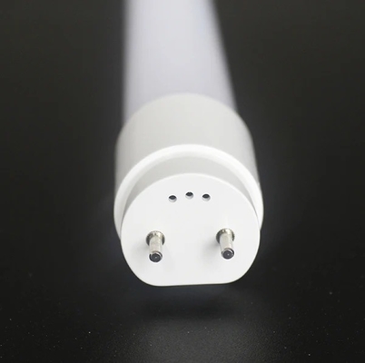 Éclairage de jardin Pipe fluorescente en verre de 1,2 m avec une efficacité lumineuse élevée 9w 18W 24W