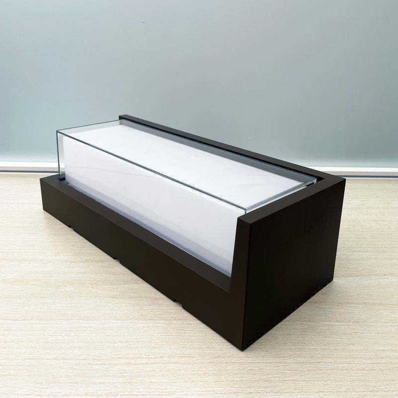 Lumière murale LED étanche à l'eau extérieure de 24w avec une efficacité de 80lm/w et un CCT de 3000K/4000K/6500K