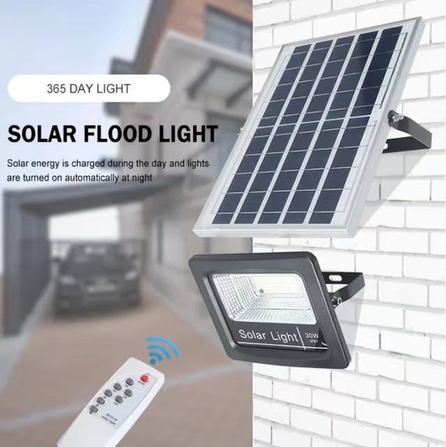 Commutateur de synchronisation des lampes de rue à LED à charge solaire pour le stade de l'entrepôt et économie d'énergie