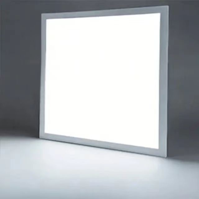 15000 Temps de travail 60*60cm Carré Bordure encastrée Panneau LED lumière avec certificat CE