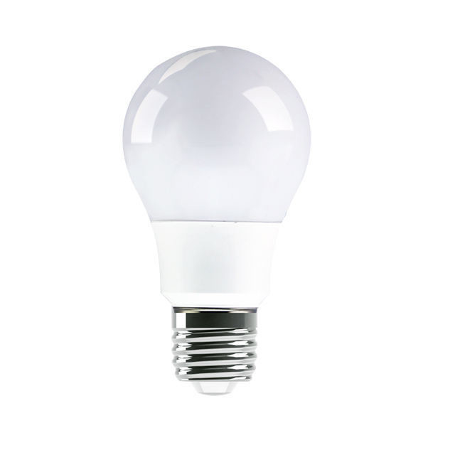 Énergie CA E27 Lumière de nuit LED du crépuscule à l'aube avec gamme de capteurs IR 850-1100nm